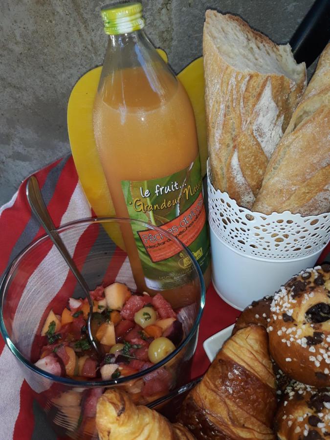 Chez Yvette , C'Est Chouette!! Bed and Breakfast Carcasona Exterior foto